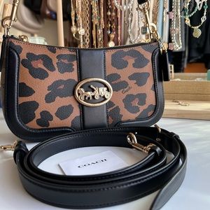 Coach Georgie Leopard Baguette Shoulder/Crossbody bag NWOT